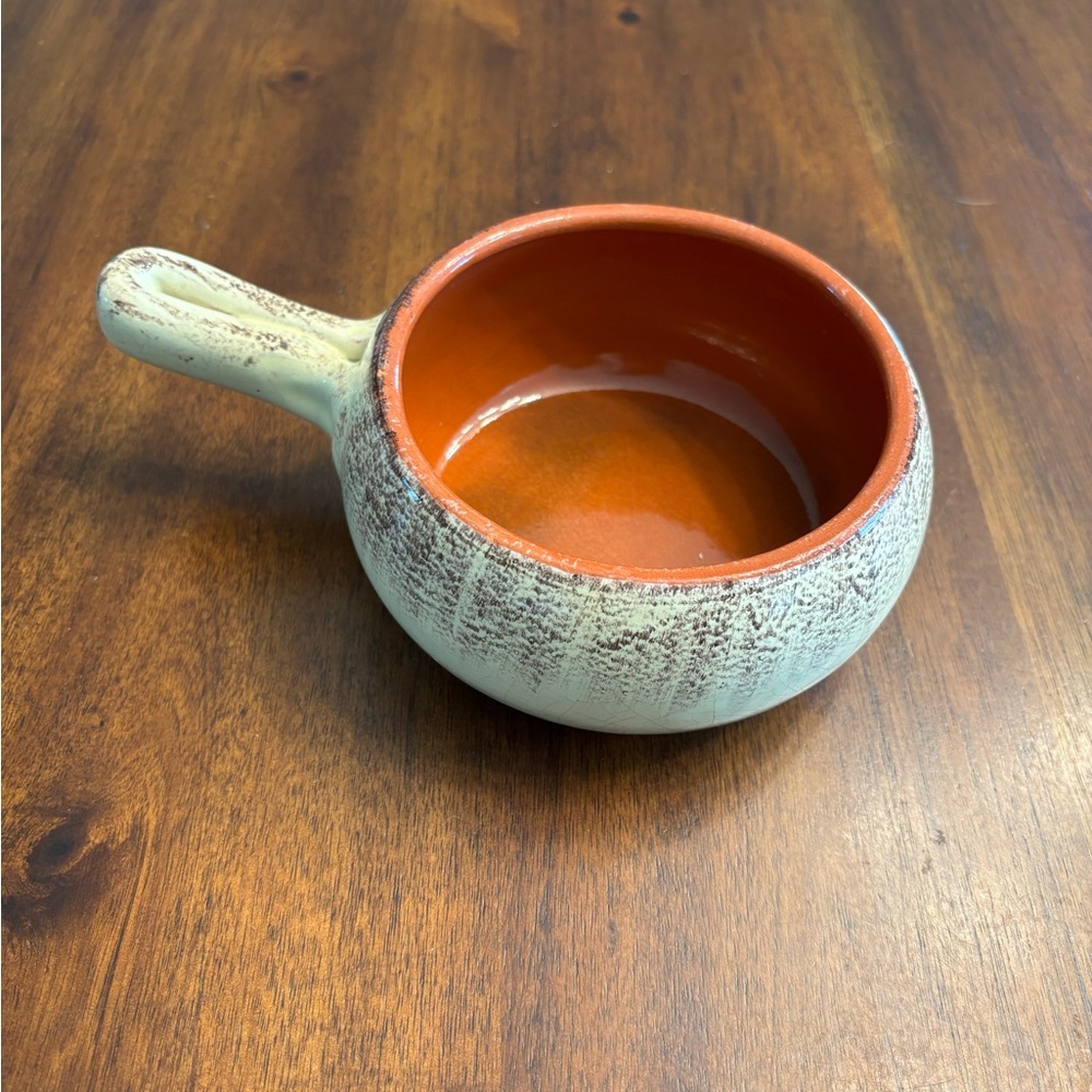 De Silva Rustic Terracotta and Cream Italian Ceramic Soup Bowl